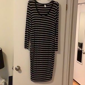 Old navy black and white striped maternity dress